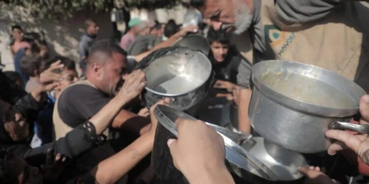 Warga Palestina Harapkan Gencatan Senjata untuk Gaza Setelah Keberhasilan di Lebanon