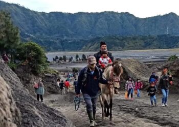 Akses Wisata Gunung Bromo Dibatasi Selama Puncak Ritual Wulan Kapitu Tengger