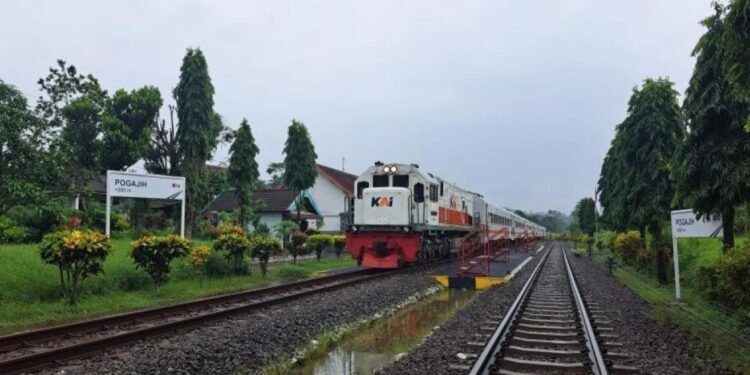 Jalur Stasiun Pogajih-Kesamben Kembali Normal Usai Terdampak Banjir dan Longsor