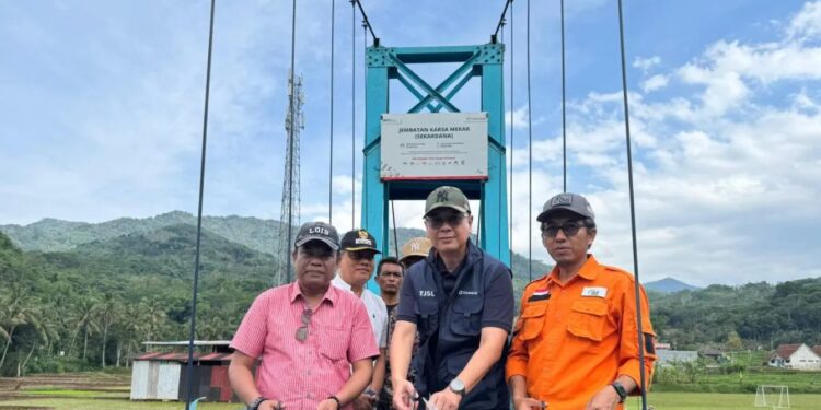 Danareksa Revitalisasi Jembatan Karsa Mekar, Dukung Pertumbuhan Ekonomi Lokal