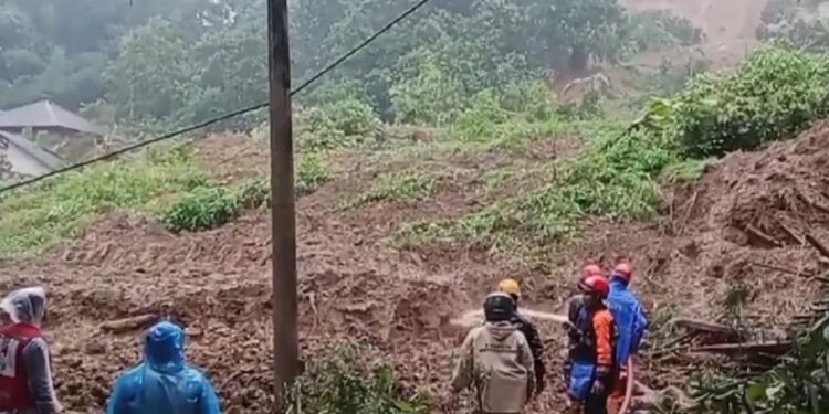 BPBD Jabar: Tim SAR Gabungan Terus Berupaya Cari Tujuh Korban Longsor di Sukabumi