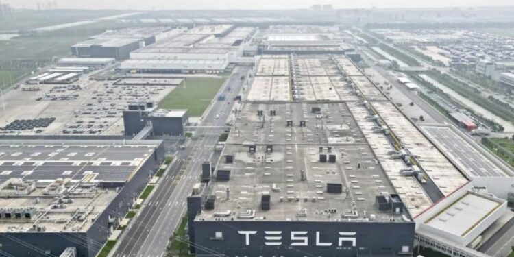 Proyek Megafactory Tesla di Shanghai Dijadwalkan Selesai Akhir 2024