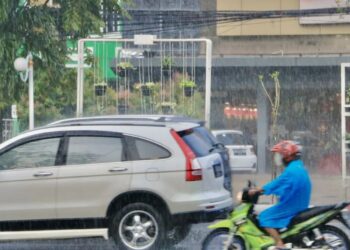 Cuaca Bandung dan Beberapa Wilayah Indonesia Diprediksi Diguyur Hujan pada Minggu Ini