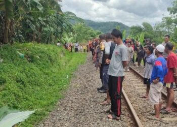 PT KAI Ingatkan Warga untuk Hindari Aktivitas di Jalur Kereta Api