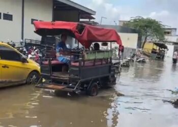 Banjir Rob Rendam Sejumlah RT di Muara Angke, Jakarta Utara
