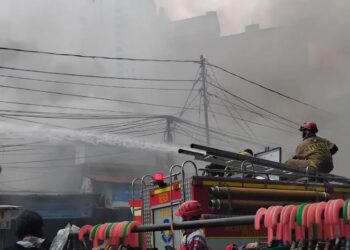 Kebakaran di Kemayoran Diduga Berasal dari Rumah Pengepul Sampah Plastik