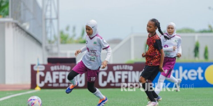 Juara Milklife Soccer Challenge 2025: Dua Sekolah Kudus