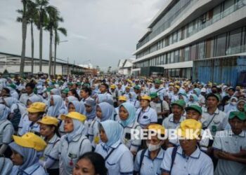 "Buruh Tuntut THR & Pesangon, Harmoni Keadilan Digemakan"