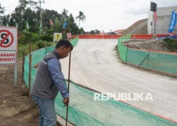 Petugas Pembatas Tol Yogya-Solo: Kisah dan Tantangan