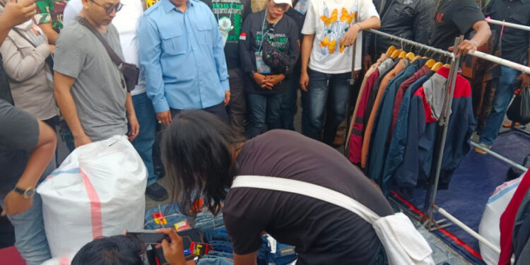 Pesona Belanja Pasar Rakyat Kampung Lio Depok