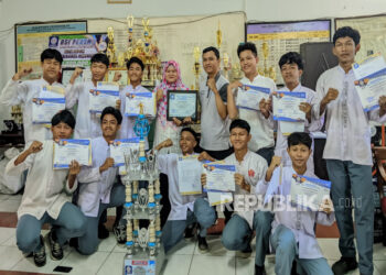 Beasiswa dan Prestasi Siswa Yapemri di UBIS Margonda