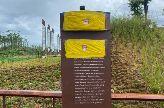 Tulisan 'Lorem Ipsum' di Tugu Titik Nol IKN Tuai Sorotan, Otorita IKN Klarifikasi dan Tutup Sementara dengan Terpal