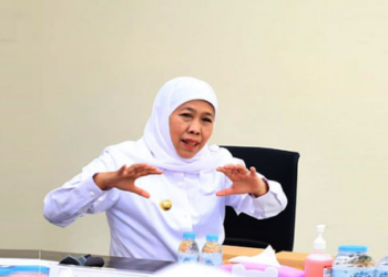 Gubernur Khofifah Siapkan Solusi Penerbitan Ulang Ijazah Pekerja yang Ditahan Perusahaan