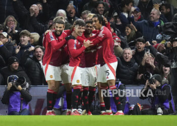 Perempat Final Liga Europa: MU & Tottenham Berjuang Keras