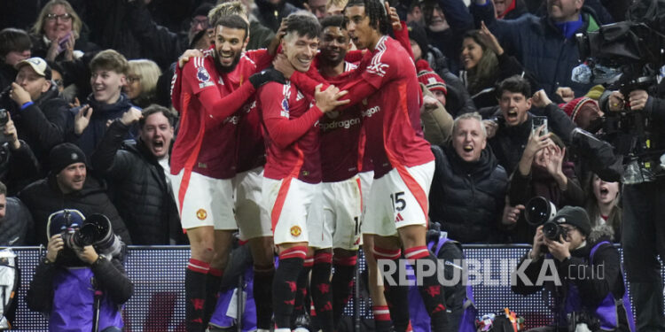 Perempat Final Liga Europa: MU & Tottenham Berjuang Keras