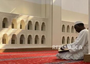Keutamaan Sholat dan Jadwal Sholat Makassar 9 April 2025