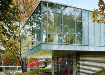 Mengoptimalkan Cahaya Alami dengan Kaca Film dan Sticker Dekoratif