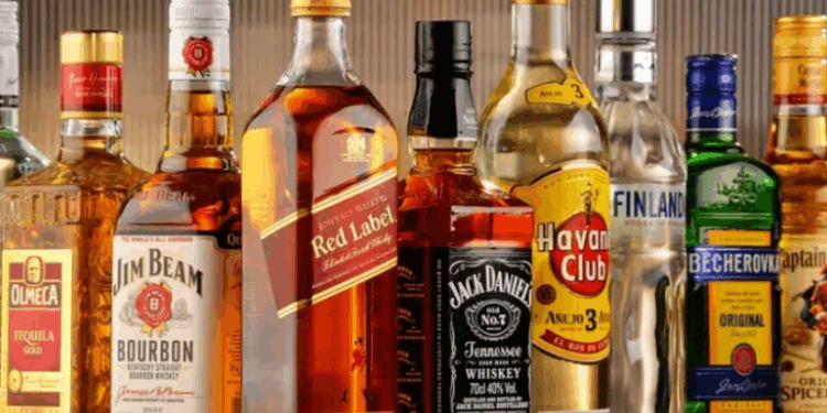 Arab Saudi Dikabarkan Akan Izinkan Penjualan Alkohol Terbatas Mulai 2026, Ini Penjelasannya